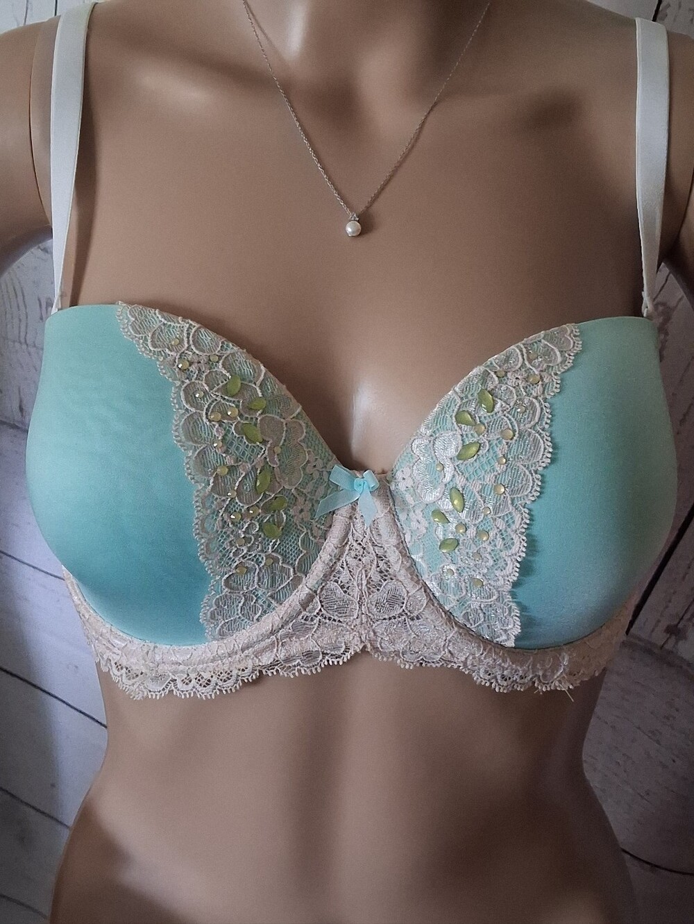 Victoria's Secret Dream Angels Multi-way Aqua and Ivory Lace Underwire Bra 32DDD